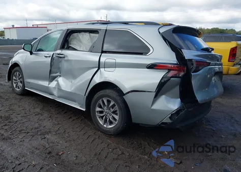 2021 Toyota Sienna Le from USA, damaged, VIN 5TDKRKEC6MS072174